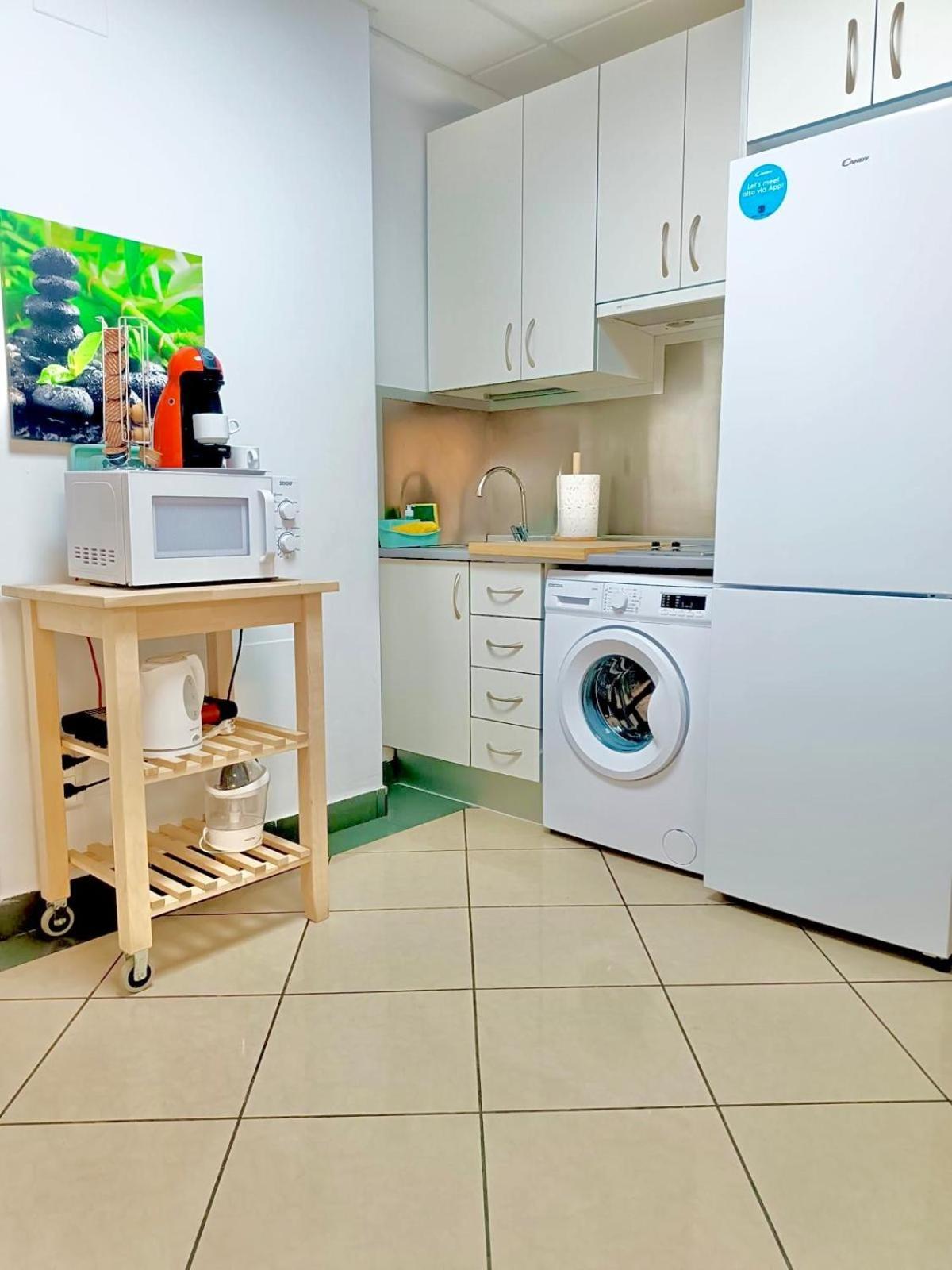 Apartamento El Bambu Cerca Del Mar Малага Екстериор снимка